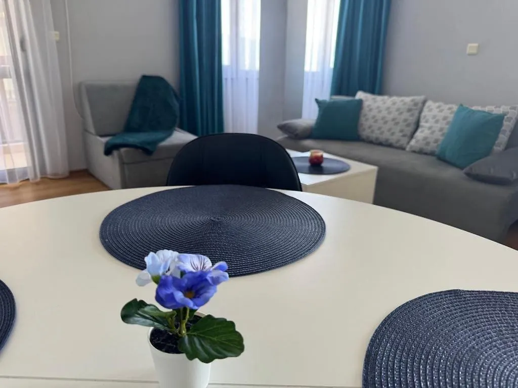 Apartment 2-6 Royal Park Bansko 0*,  Bulgaristan